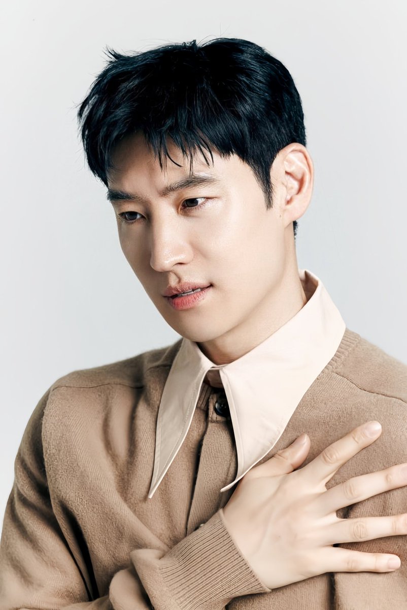 LJHUniverseVN's tweet photo. This side, that side

2026.01.19| 📸 Company On

#LeeJeHoon #이제훈 #CompanyOn https://t.co/6QY7oJijdE