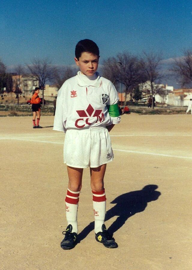 FCBtransfer_'s tweet photo. El Albacete Balompié ha planteado a Andrés Iniesta hacer el saque de honor el 4 de febrero y rendirle así un bonito homenaje. https://t.co/jbFgMSTcIC