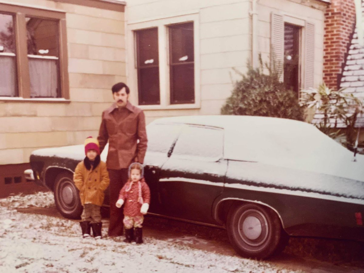 PaulFox13's tweet photo. It was cold enough to snow this morning, 49 years ago today, it actually did!! ❄️

Love the old snow pictures from January 19, 1977. This classic is from Tyler Johnston on Lawn Avenue in South #Tampa. 

Up to 1-3" fell across Central Florida. Light snow was spotted all the way to in Miami. Incredibly, snow flurries were also seen in the Bahamas!