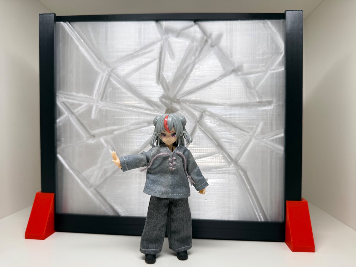 これはIAMMANさん(@BAKYUUUN2525 )から購入した、永久ガラス風割り板