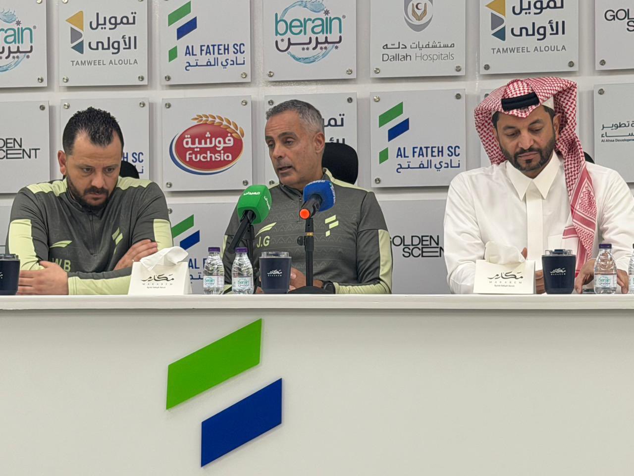 غوميز مدرب الفتح في المؤتمر الصحافي قبل مواجهة الخلود: - سنواجه فريق يضم مهاجمين مميزين .. وليس لدينا إمكانيات مالية لعقد صفقات في الشتوية #الفتح_الخلود 