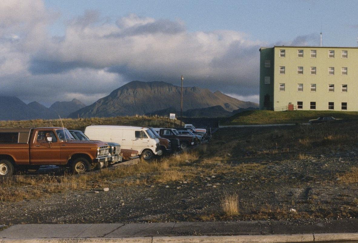 kinpatsukenshi's tweet image. Found an old geocities website full of photos taken by a marine security force stationed on the remote Aleutian island of Adak in the 80s.