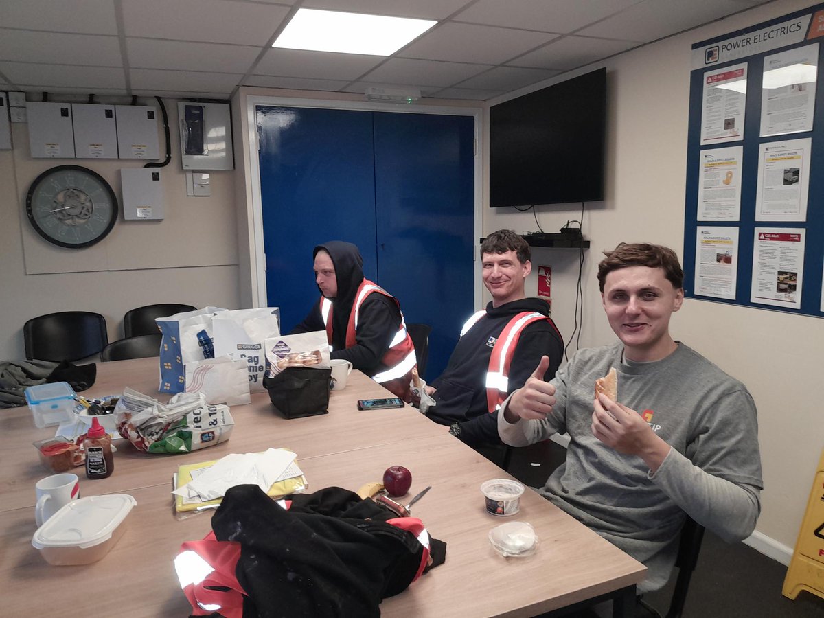 Power Electrics tweet media