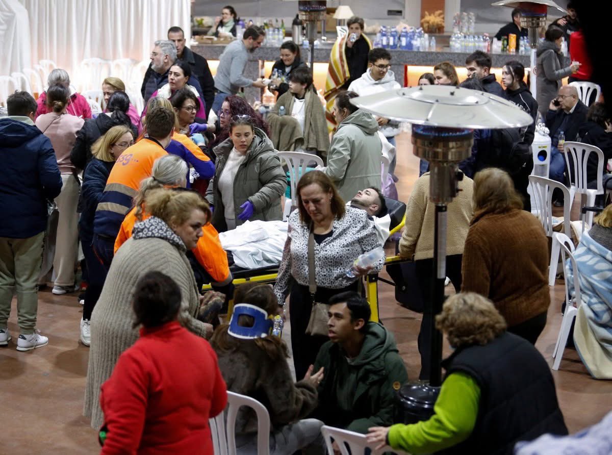 Equityoyo's tweet image. JUST IN: Deadly high-speed train collision in Spain kills dozens