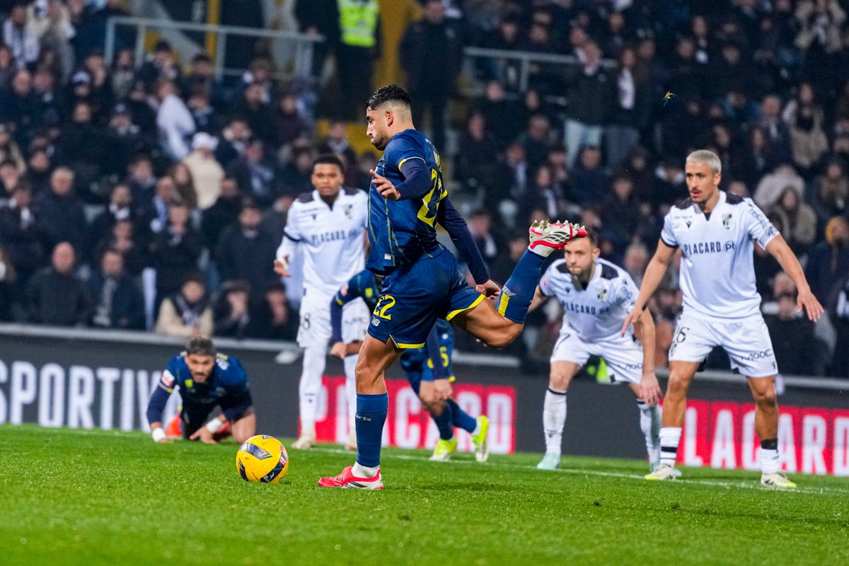 FCPorto's tweet image. RT se também seguraste a respiração neste momento 🫥

#SeguimosJuntos