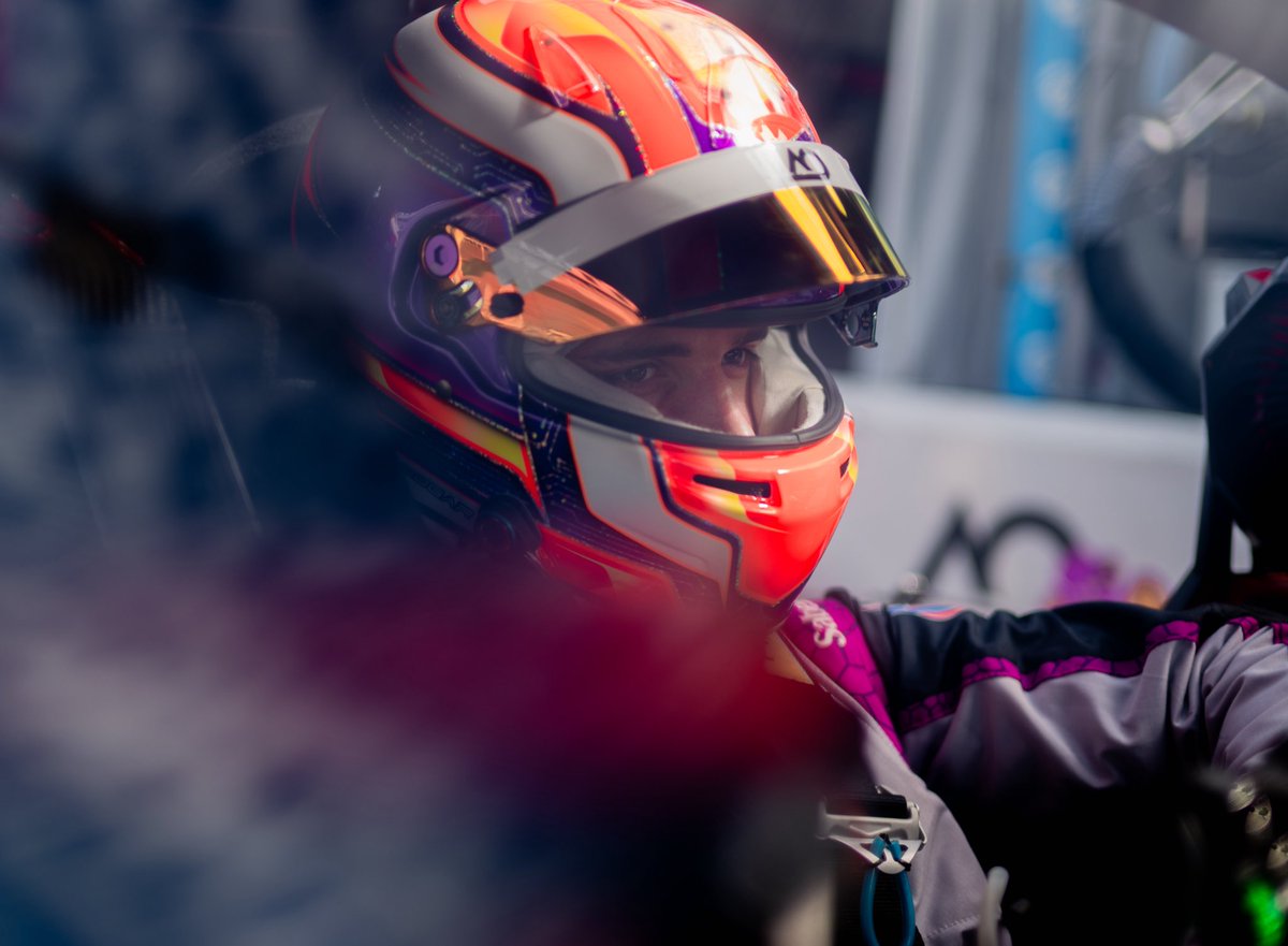 JonnyEdgar_'s tweet image. Three days of testing, 130+ laps completed and plenty of data gathered - strong progress and positive signs heading into the @Rolex24Hours this weekend 👊🏼🏁🇺🇸⌚️

#IMSA #AORacing @AORacingUSA #EnduranceRacing #Racing @BRDCSuperStars