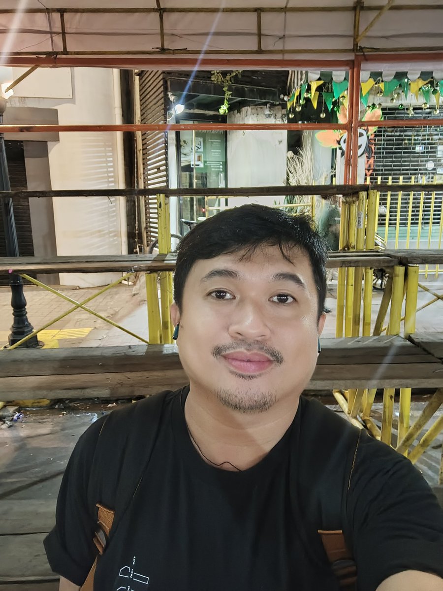 aedmhonx1988's tweet image. Cebu is now back to its usual grind. Nagsi alisan na ba ang mga visiting? Eheheh back to work na ugma. Ka sad sa reality 

#cebu #cebucity #cebuano #ilovecebu