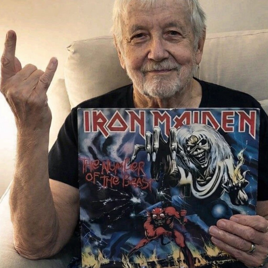 Bruce Dickinson tweet media