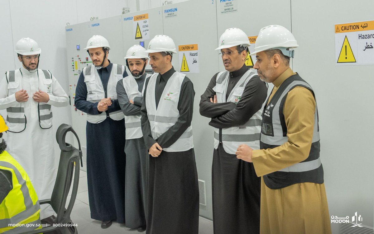 ضمن زيارته إلى المدينة الصناعية بتبوك، اطّلع سعادة الرئيس التنفيذي لـ #مدن <a href="/M_Alargoubi/">ماجد العرقوبي</a> على مصنع نال الغذاء للأعلاف، الأكبر في منطقة تبوك، وتفقّد الطاقة الإنتاجية للمصنع وإسهامه في تعزيز سلاسل الإمداد للقطاع الغذائي.