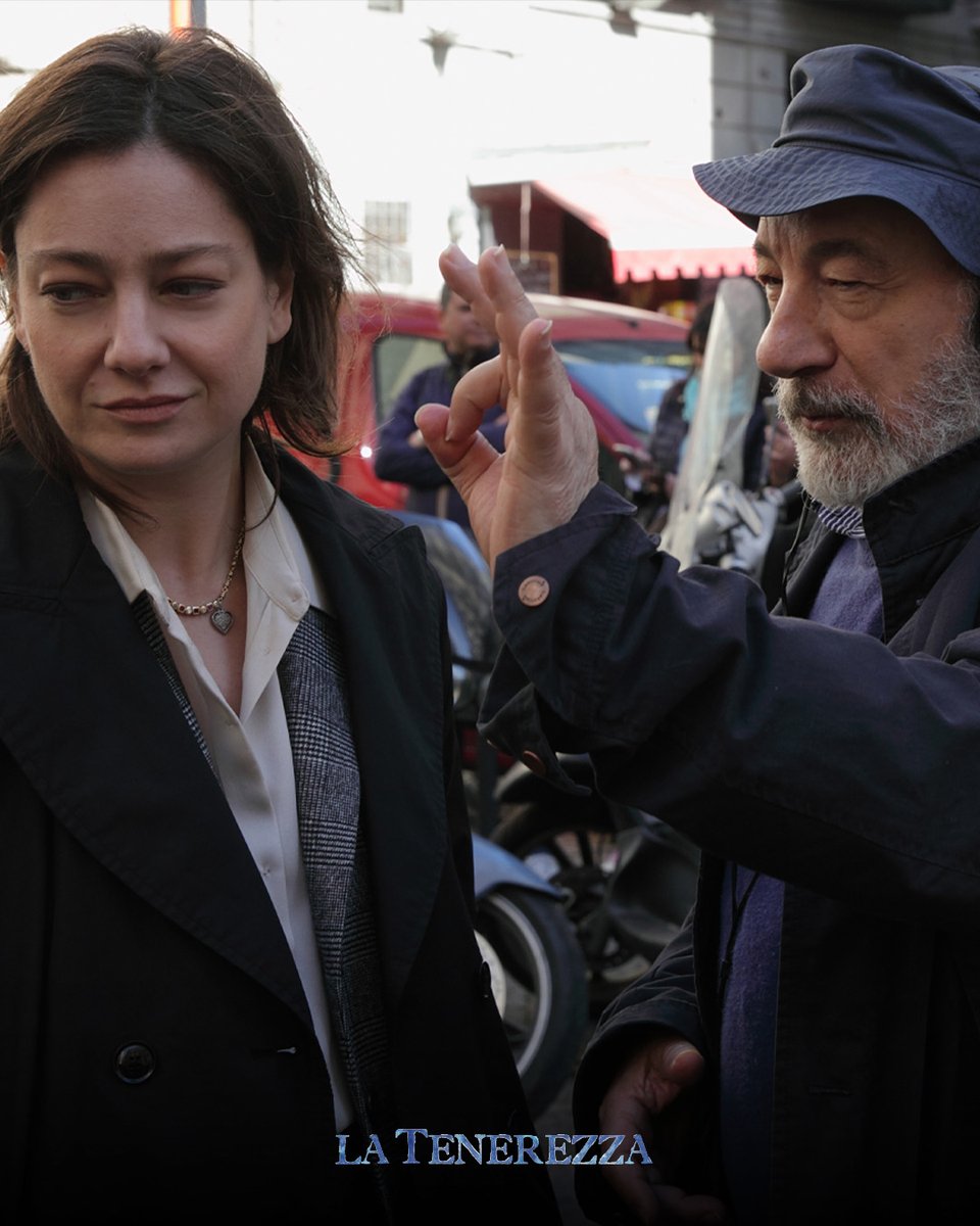01Distribution's tweet photo. Buon compleanno al maestro #GianniAmelio! 🎂
Un autore che ha saputo raccontare con e sensibilità il volto più umano della realtà, regalandoci un cinema dal gusto profondamente realistico come in #LaTenerezza, #Hammamet, #IlSignoreDelleFormiche e #CampoDiBattaglia. https://t.co/gNGvWPKSNQ