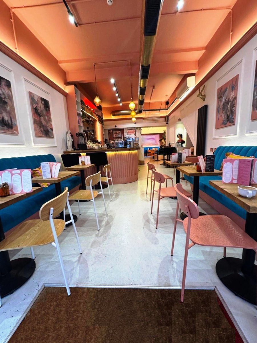 PaviourPS's tweet image. POPULAR COFFEE SHOP &amp;amp; BRUNCH VENUE – A1/A3 &amp;amp; ALCOHOL LICENCE
TURNOVER £12,500 PER WEEK–FULLY STAFF-RUN
RECENTLY REFURBISHED IDEAL TWO-STOREY PREMISES
ONLY TRADING 0700 – 1700 – READY TO EXPAND
REF: C3169
SOUGHT-AFTER  SOUTH WEST LONDON SPOT-£195,000 LEASEHOLD+SAV
CALL 02036271110