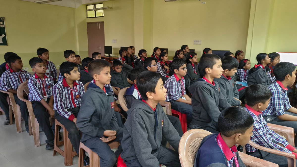 NitKv's tweet image. Students lead, interact, and grow through meaningful dialogue.

#StudentDialoguePPC #LeadershipSkills #ConfidenceBuilding #StudentLed