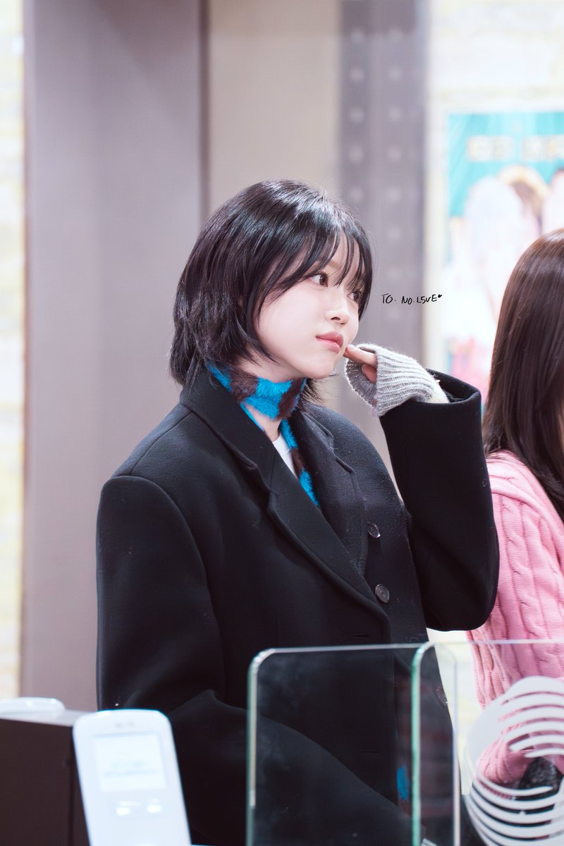 250119_볼륨을높여요 출퇴근길

ㅁㅊ;; 유아 단발 개도름;;;

#OHMYGIRL #오마이걸 #효정 #유아 #Hyojung #yooa