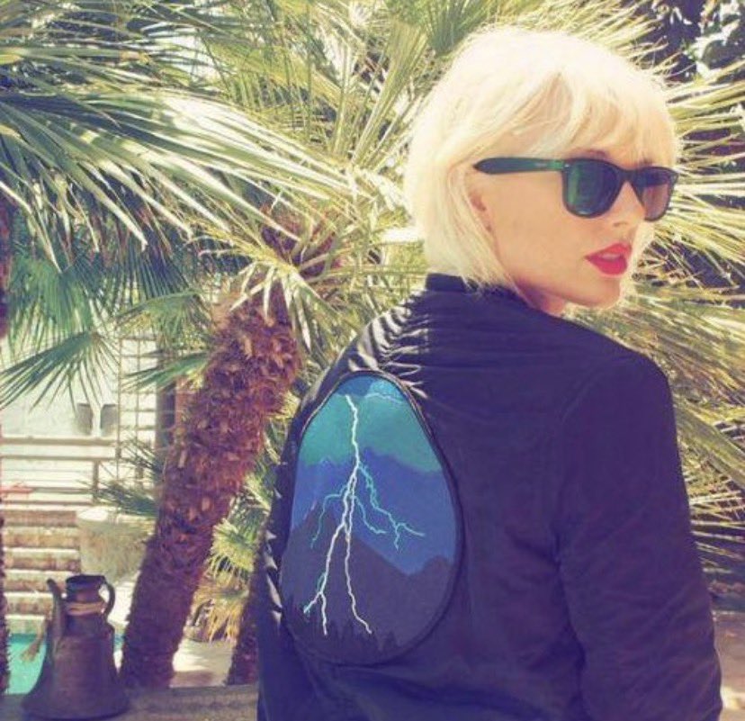 getawswift's tweet photo. nossa princesa deixou danos irreparáveis nele https://t.co/I7Rh28IySM