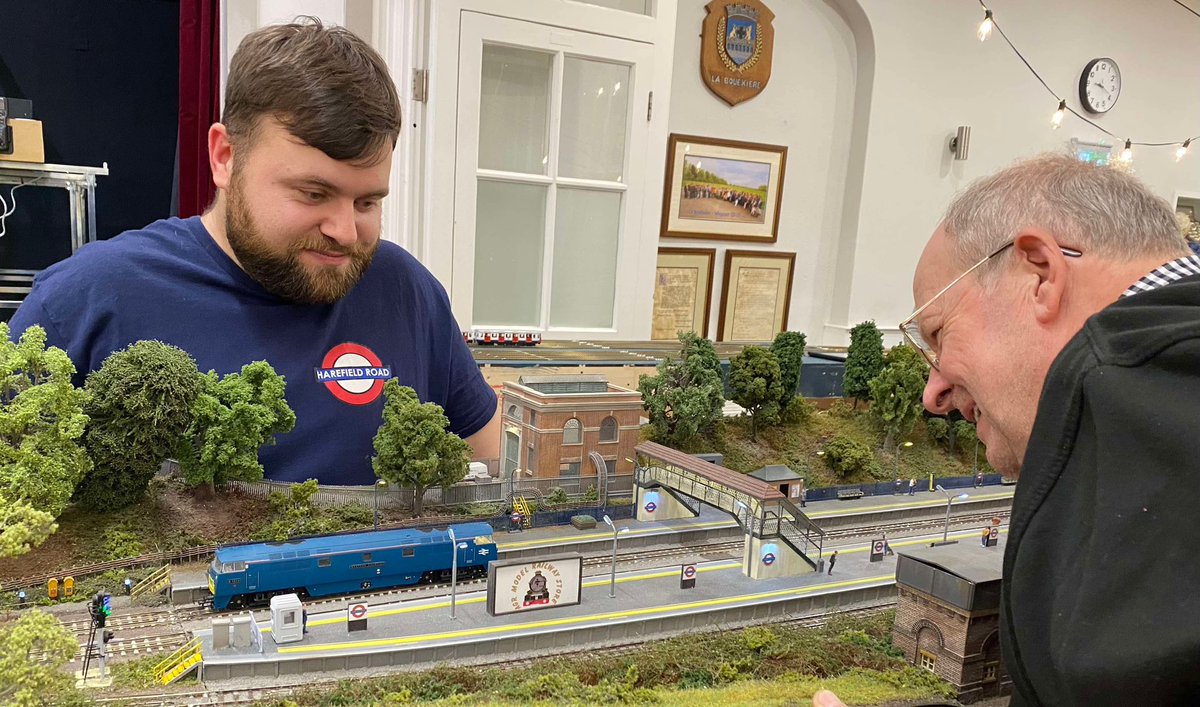 Its my birthday tomorrow and i had a dumb idea,  organising a private model railway show in a local hall! Had 10 layouts packed in with lots of good friends just having a big old social for a couple of days. It was brilliant and everyone loved it 😂
Must try it again next year!