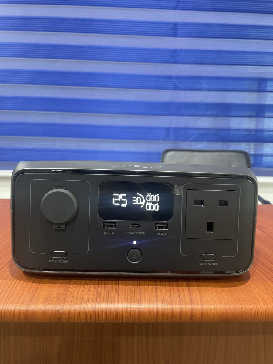 Val_Gadget's tweet photo. Your solar generator 

Get app control 🥹🙈

Your solar generator fit give you 5 years 

warranty 😄😄 https://t.co/LESvwmKHmY