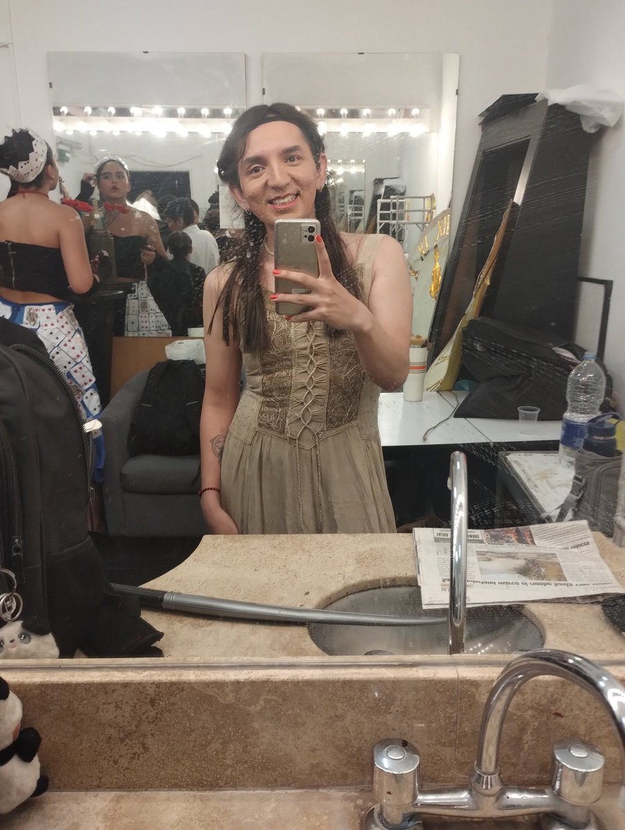 Micaela Flores tweet media