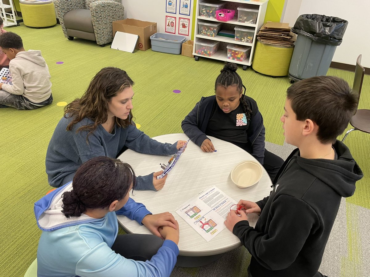 Longfellow Elementary School tweet media