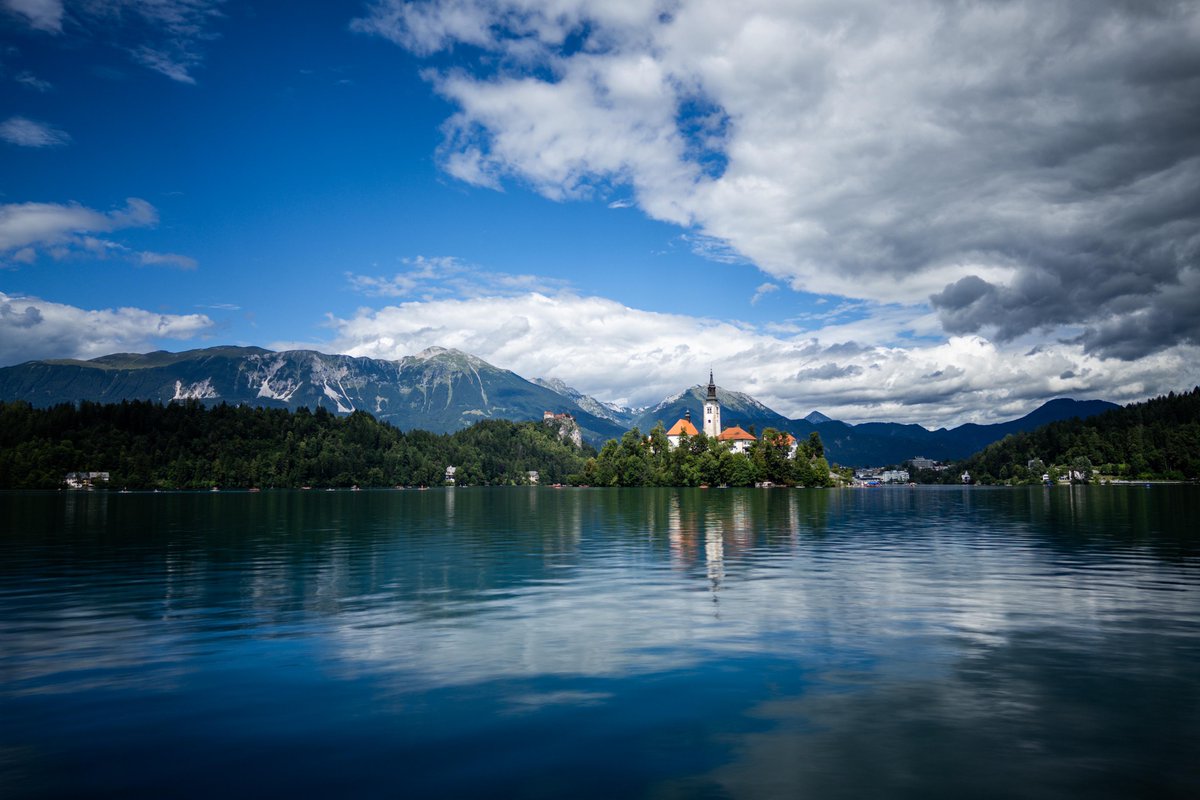HomieWallpapers's tweet photo. Bled, Slovenia | Camac + Lightroom Mobile #Wallpapers #Wallpaper #Wallpaper4k #Background #Art https://t.co/wof2C9HYY1