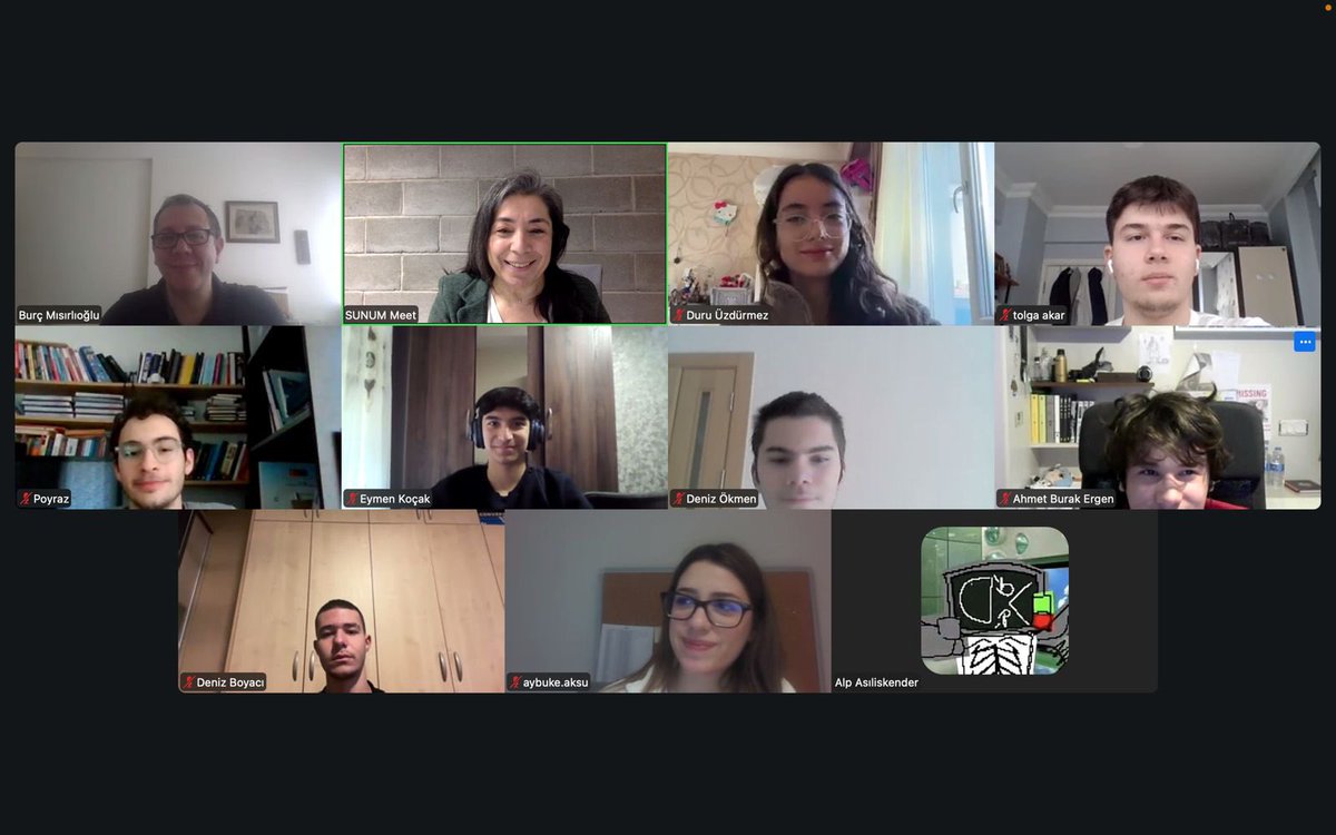 Lise Öğrencileri için Nanoteknoloji Kış Okulu'nun ilk dönemi başladı. İkinci hafta için kayıtlar 23 Ocak tarihine kadar devam ediyor.
SUNUM Nanoteknoloji Kış Okulu'na katılan lise öğrencileri nanoteknolojinin gündelik hayattaki şaşırtıcı izlerinden fizyolojik ve zihinsel sağlığı