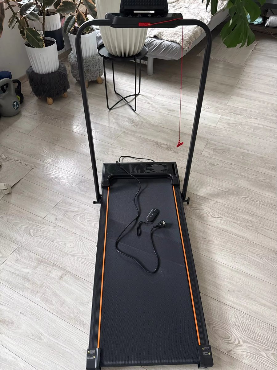 InesBasic01's tweet image. Bieżnia domowa Formil FT51
Wpiszcie k0d rabatowy: PLBD12
💥Kupisz tu: s.click.aliexpress.com/e/_c4rynkK7