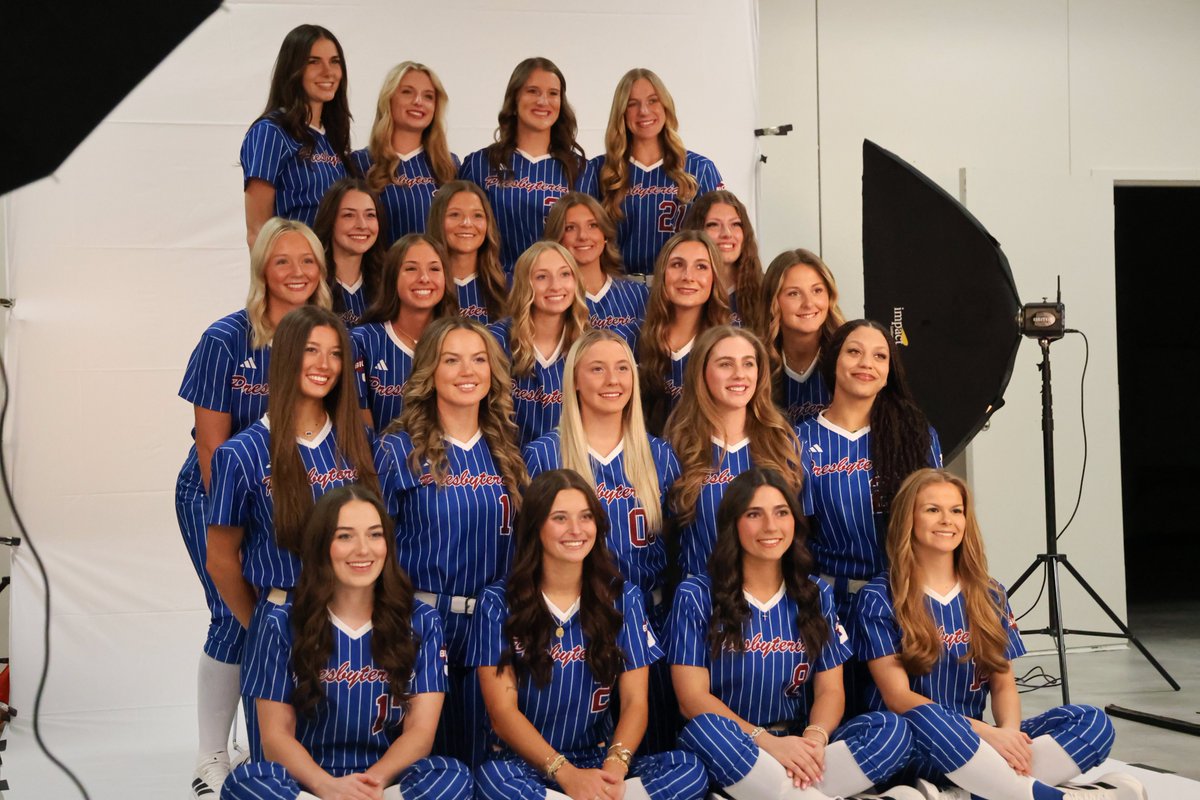 BlueHoseSB's tweet photo. Lights On, Smiles Up! 😁

#GoBlueHose https://t.co/OvAbACcKnd