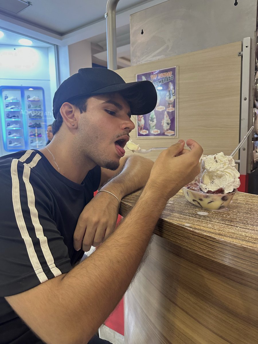 Açaí ou sorvete? #lgbt #LGBTQIA #LGBTQIAHappy2026