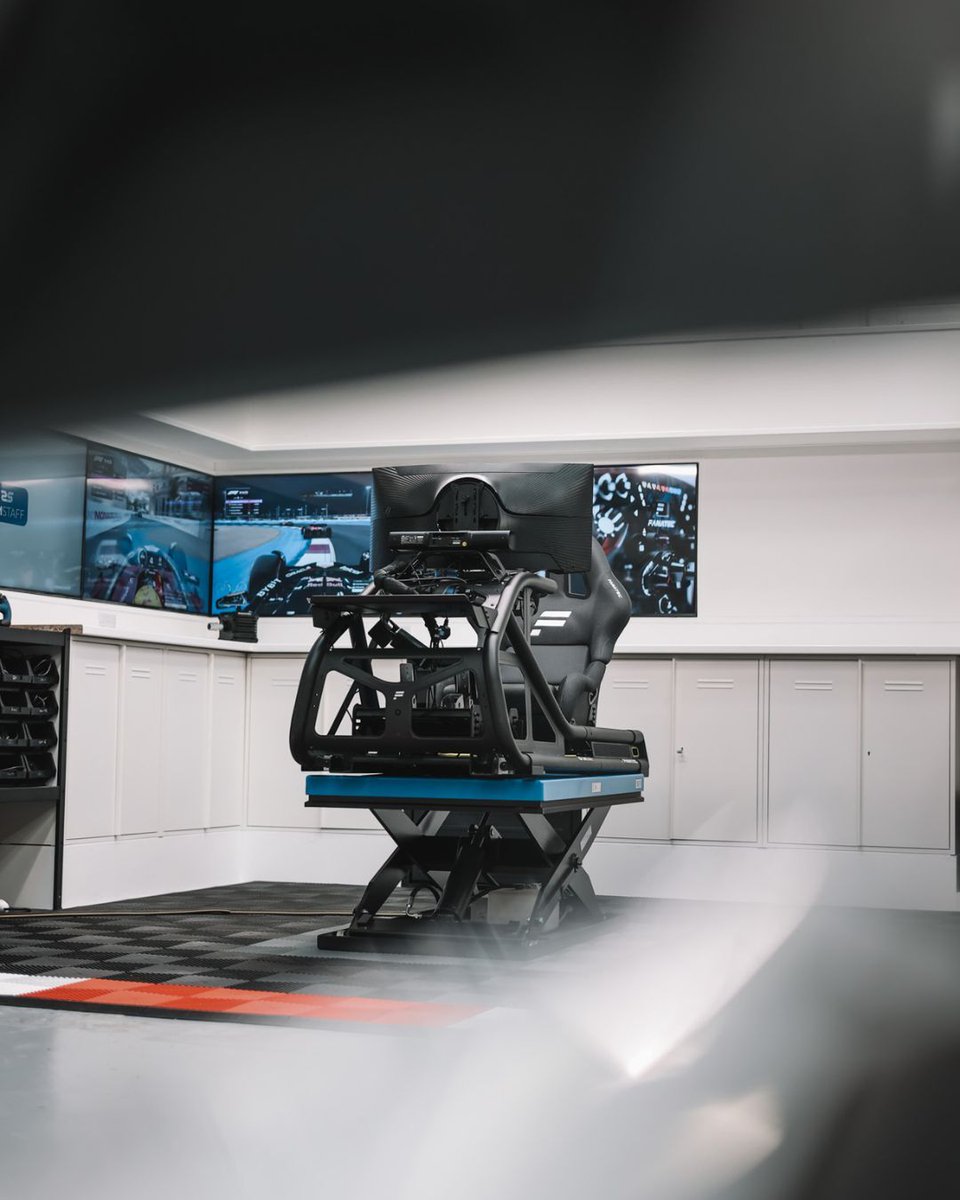 SimStaff tweet media