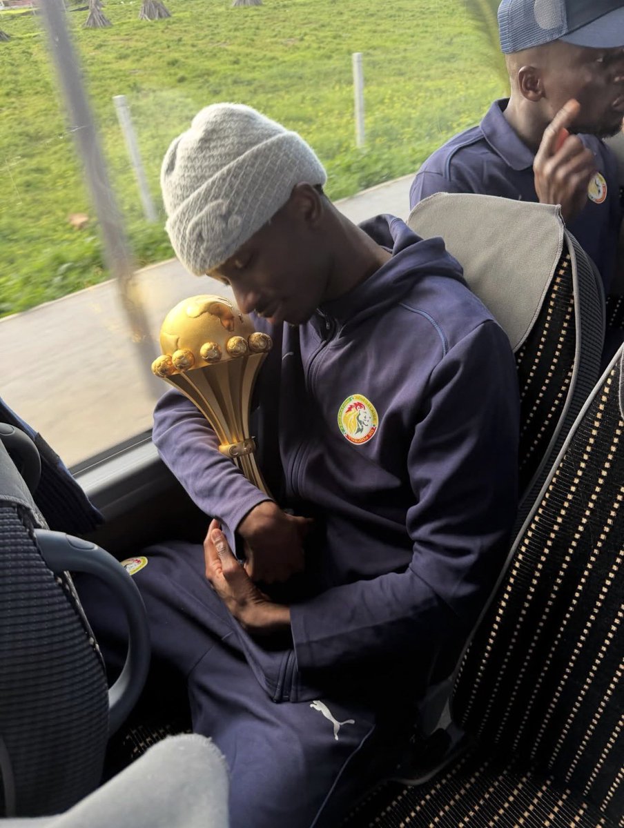 papematarsarr15's tweet image. 🥰