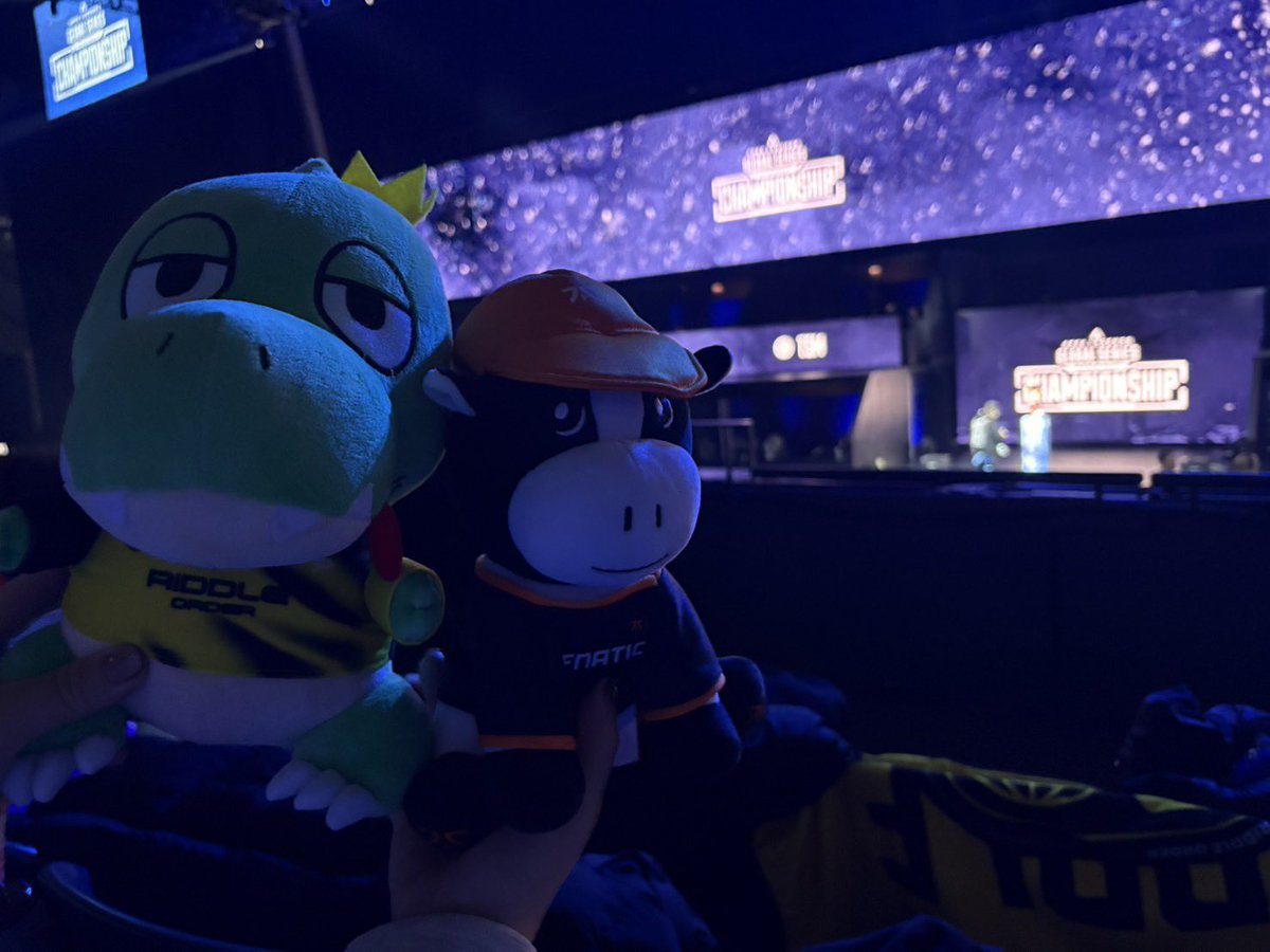 こるく tweet media