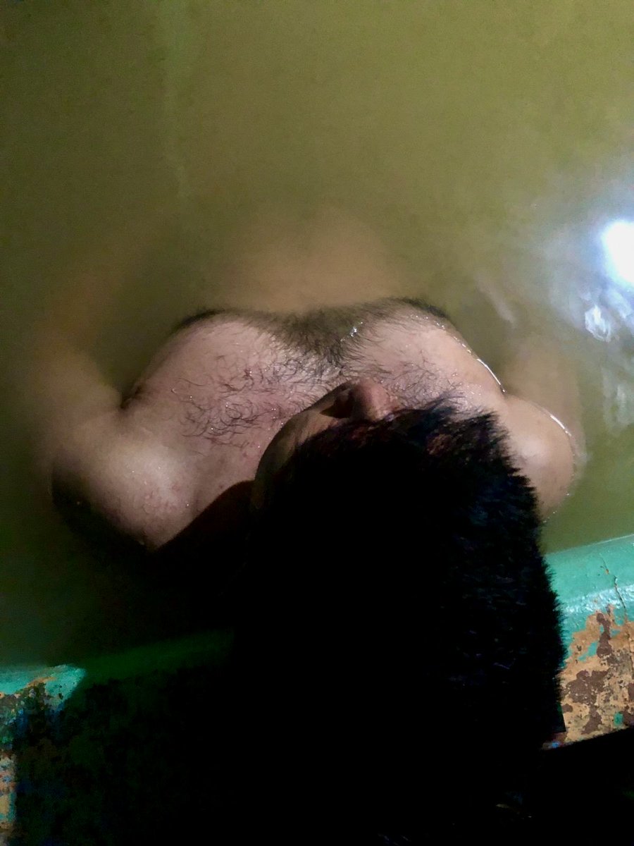 HostParty27130's tweet photo. Udah kayak Apem aja badan 🐷😁 https://t.co/REF76OFMCC