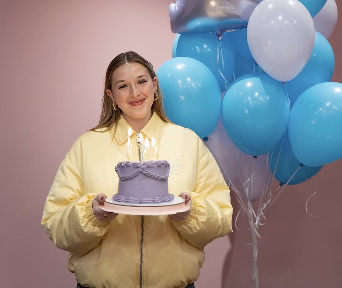 circlesalbum's tweet image. 💛