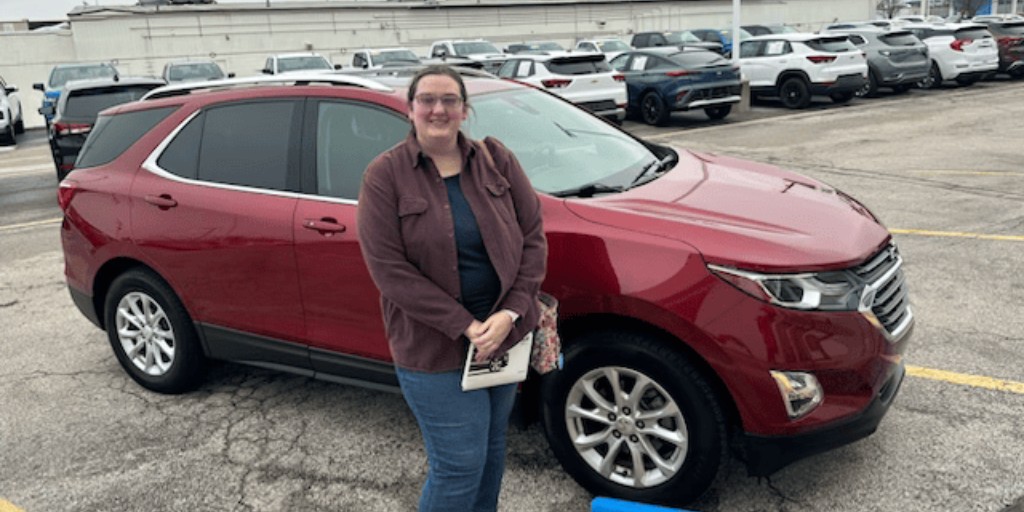 BettenMuskegon's tweet photo. #NewYearNewRide

🥳🍾🥳🍾Congrats to Malin "Molly" Peterson on your #Chevy #Equinox. Thank you for trusting Chad Addicott &amp; the #BettenMuskegon #Team!  Enjoy your new #SUV!  #BacktoBetten #withBettenYOUarefamily #TrustedSaleswithAddicott #CarsandkeysbyChad #FamilyVan #Viper https://t.co/sDvJCU0ZFF