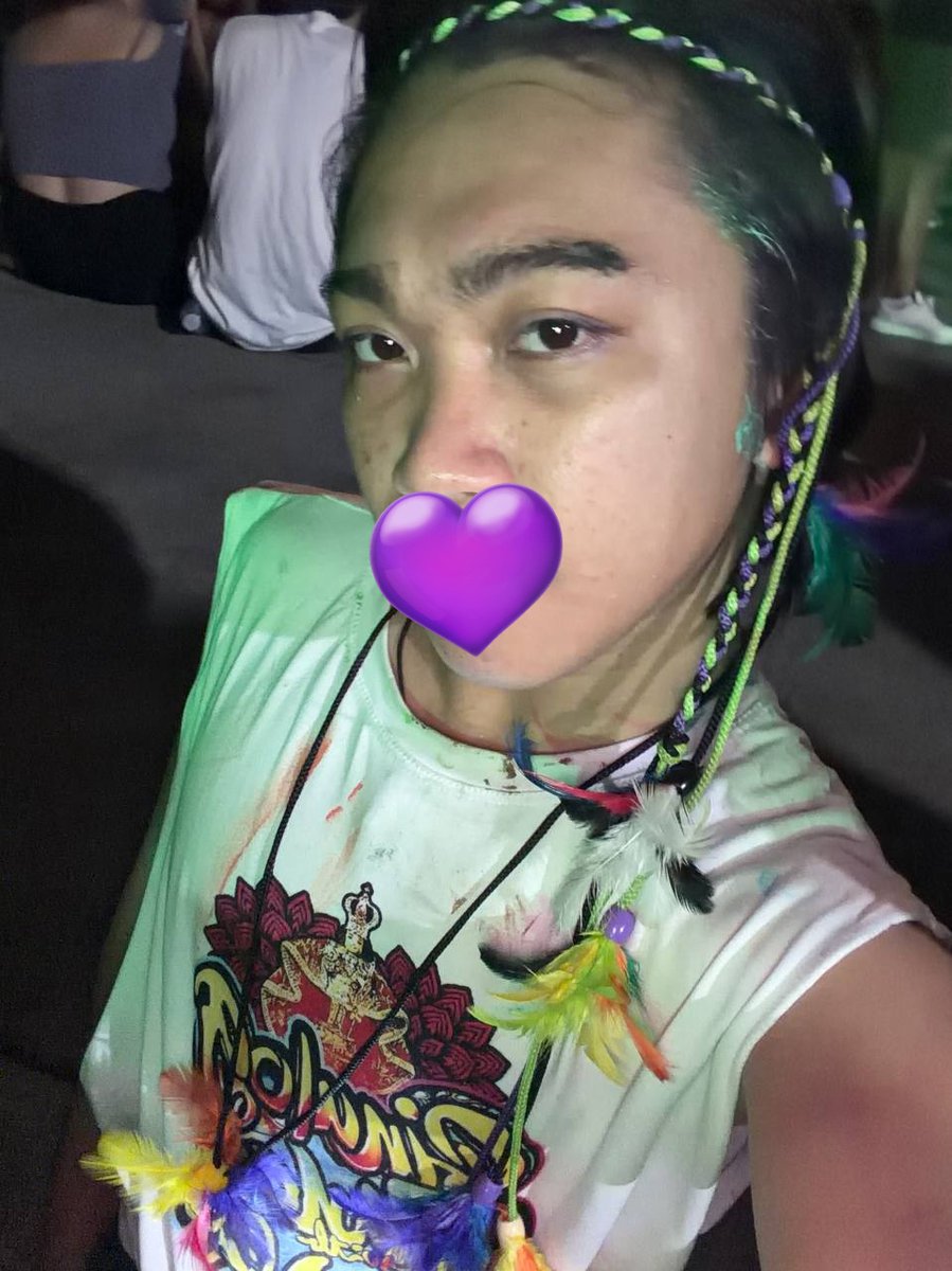 purplemasked tweet media