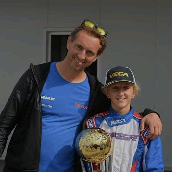 maya_weug tweet media