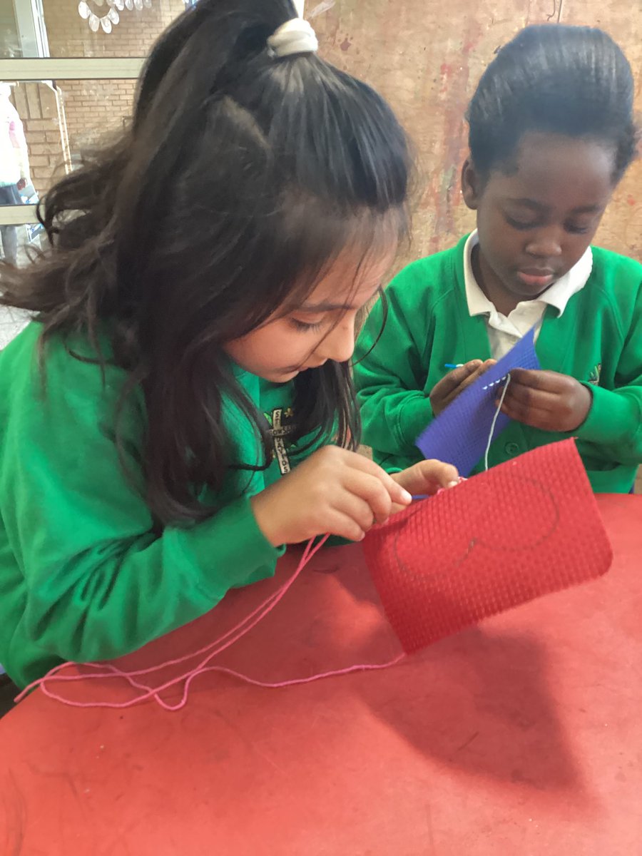 StDavidsCiWPrm's tweet photo. Dosbarth Rhymney have been exploring different activities Victorian schools and one children would learn in school. Today we have been learning to see π§΅ πͺ‘ #stdavidsciwrhymney #stdavidsciwexpressive #stdavidsciwambitiouscapable https://t.co/W3LB74GOsh