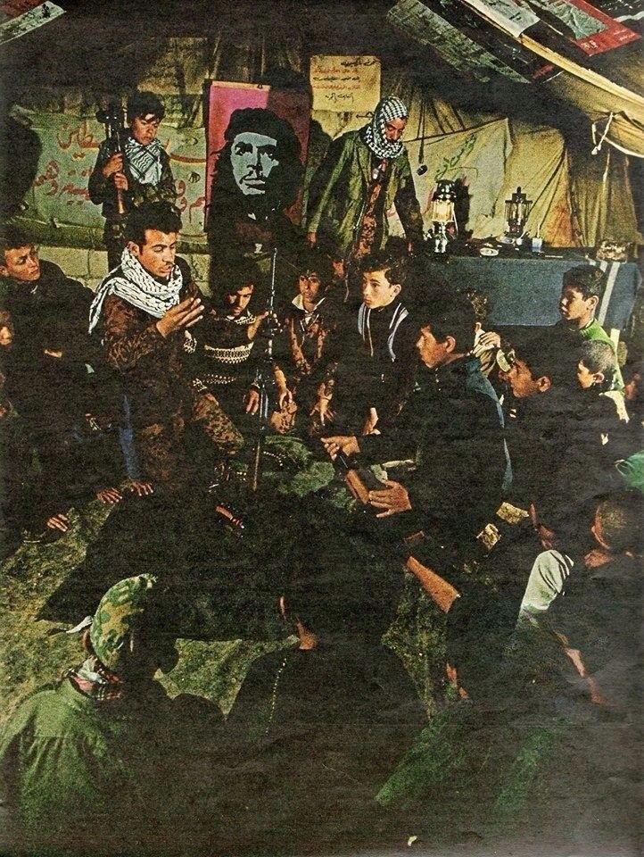 Antifa_Ultras tweet media