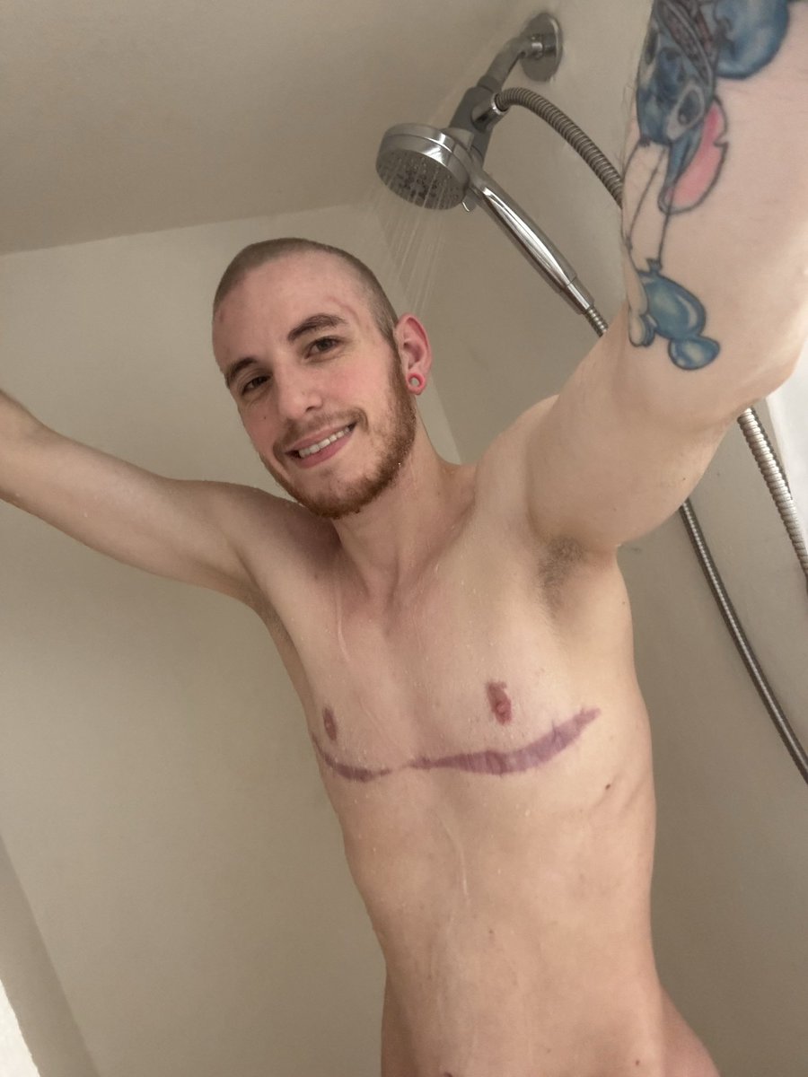 TransKingRyder's tweet photo. Perfect way to start a morning ☀️🚿 how do you guys start your morning? #GoodMorningEveryone #MorningVibes #showerthoughts #greatstarttotheday #lgbtq #ftm #transftm #gay https://t.co/uzinCHrfAT