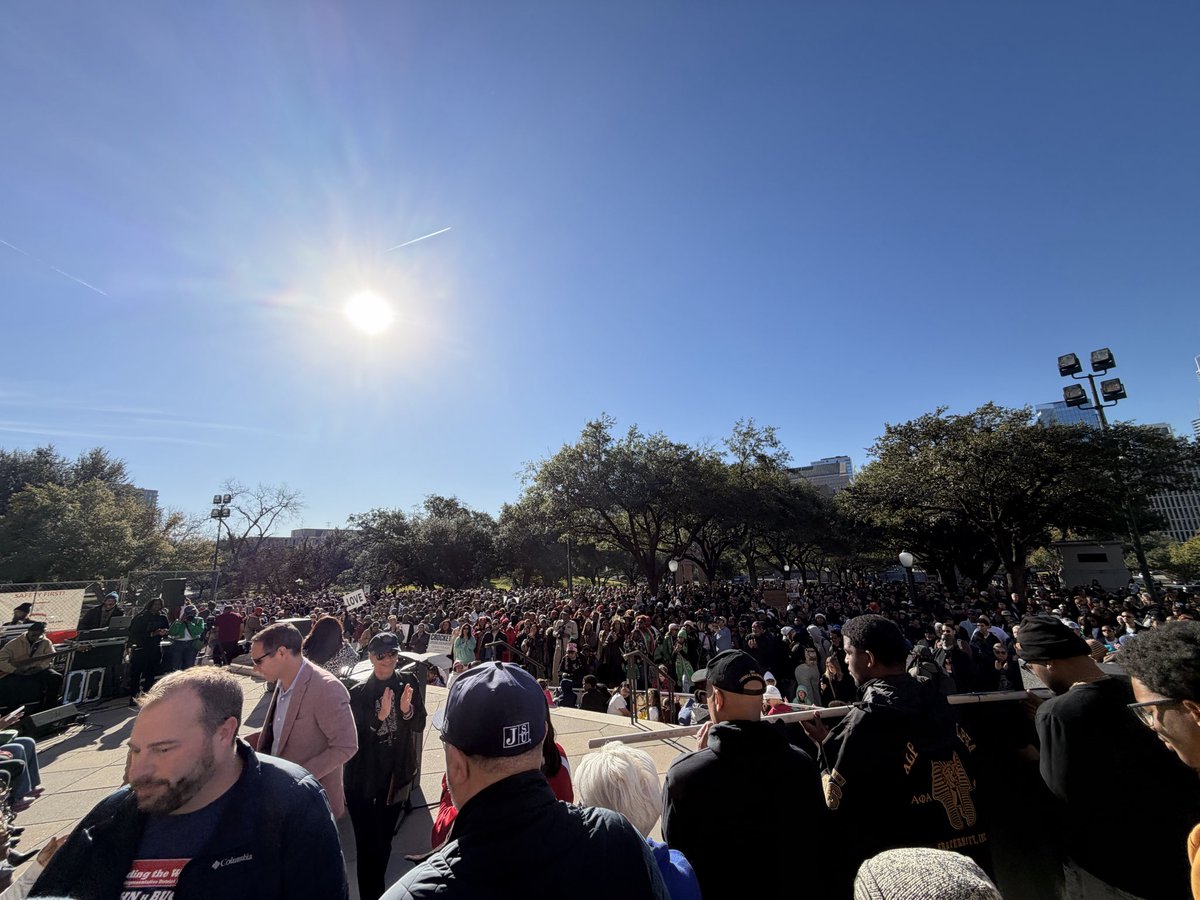 Ryan Alter tweet media