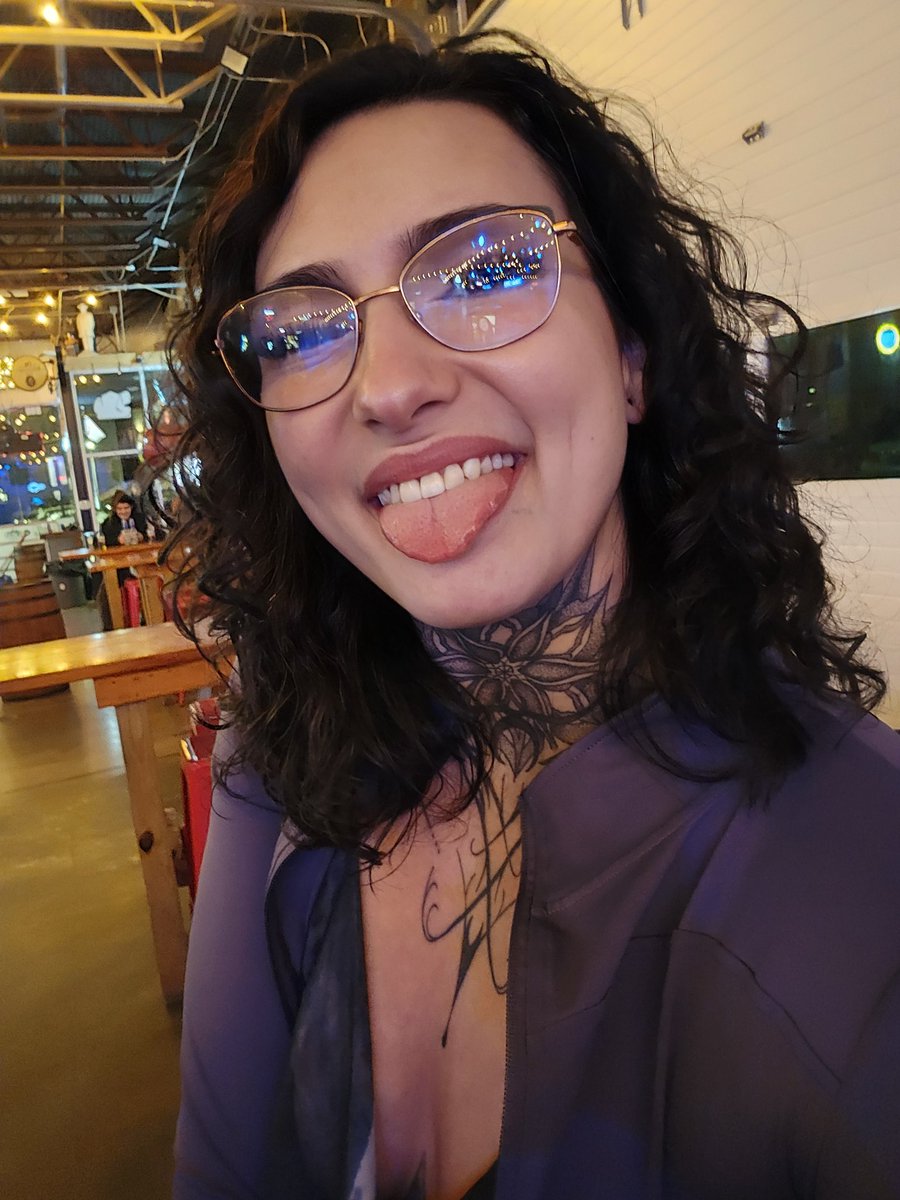 Just a reminder of how pretty I am