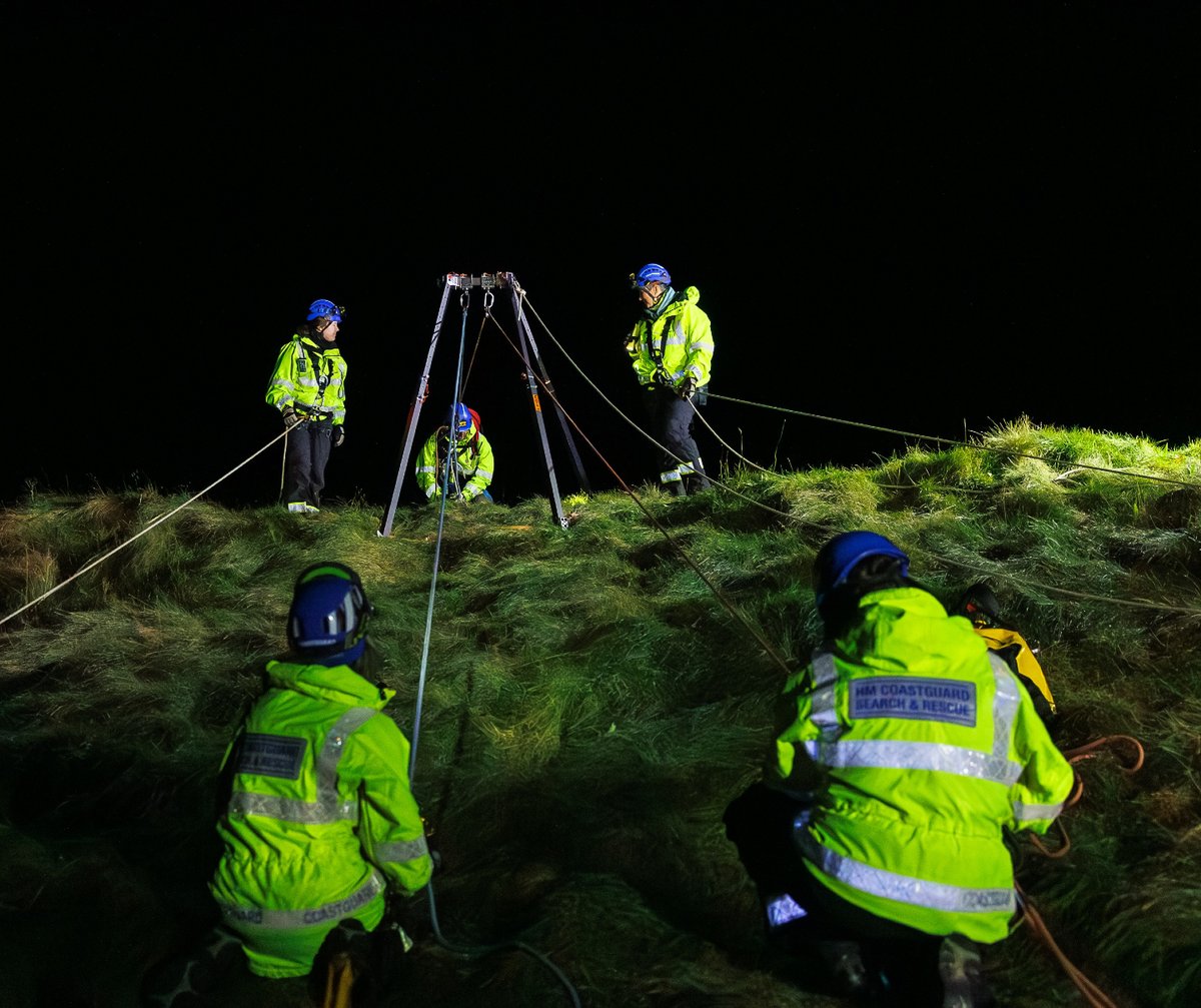 HM Coastguard tweet media