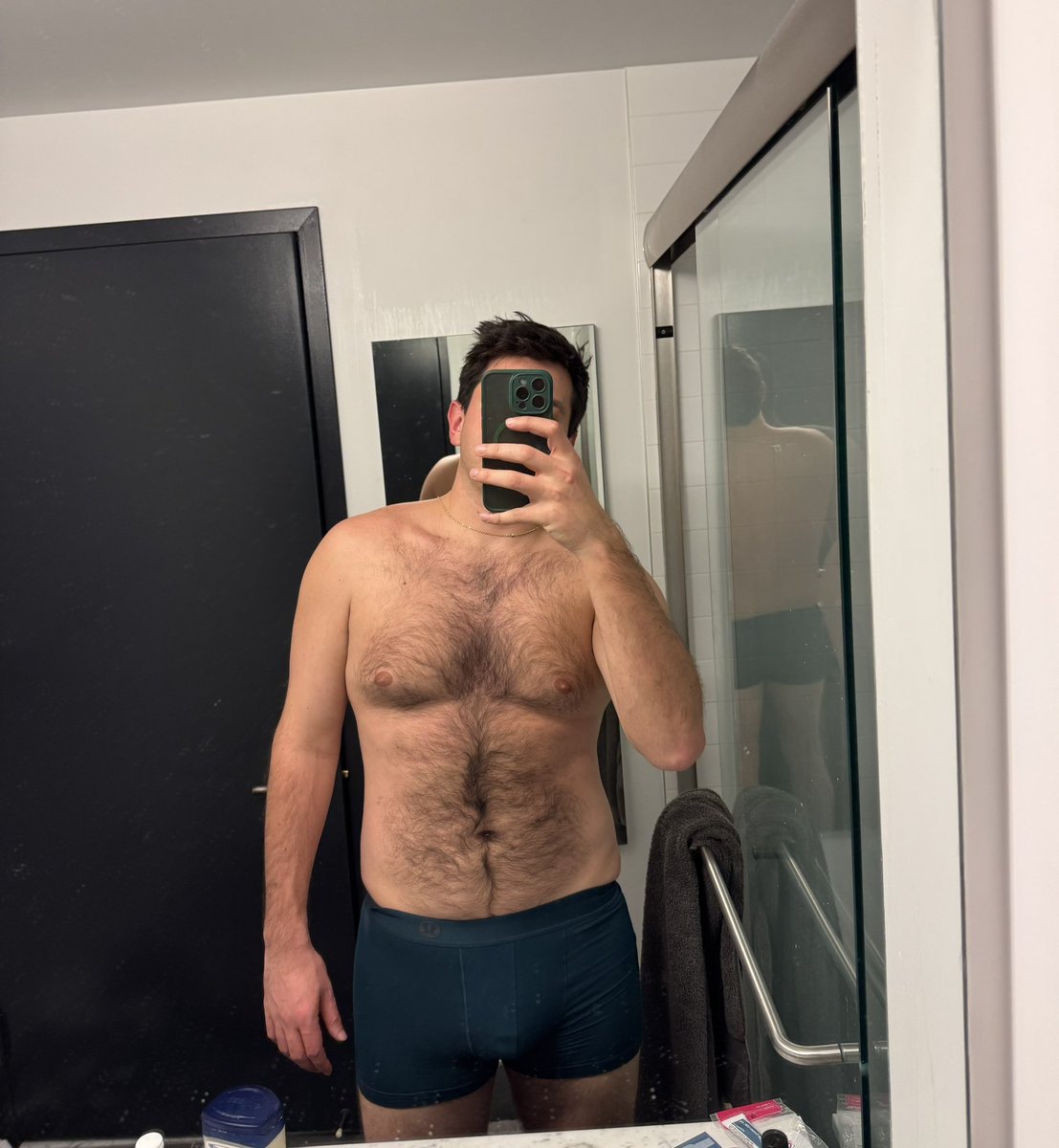dlnyc97's tweet photo. Got some bed head, now need some bed head. https://t.co/eaUQEHJzjv