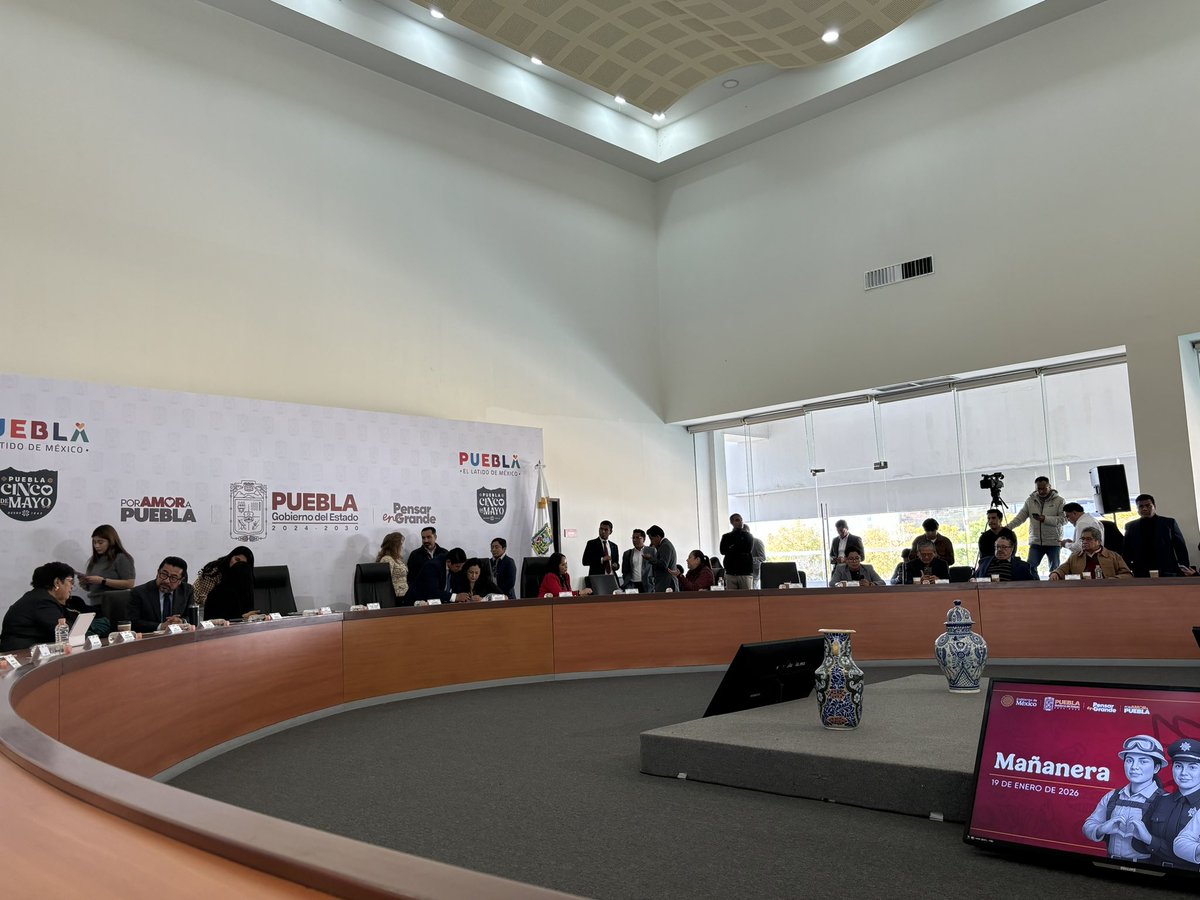 🤔 Siempre presume el gober <a href="/armentapuebla_/">Alejandro Armenta</a> que es Administrador Público… ojalá pueda #administrar su #tiempo.

La rueda de prensa de hoy lunes 19 de enero estaba programada a las 9am… citan 8:45am, para ello, reporteros, reporteras y camarógrafos, tenemos que llegar entre 8 y