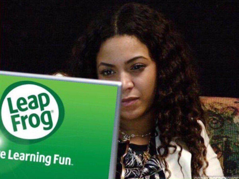 mimiisanalien's tweet photo. watching rhop, married to med, and love island all stars back to back this morning https://t.co/vMTuhvaCQv