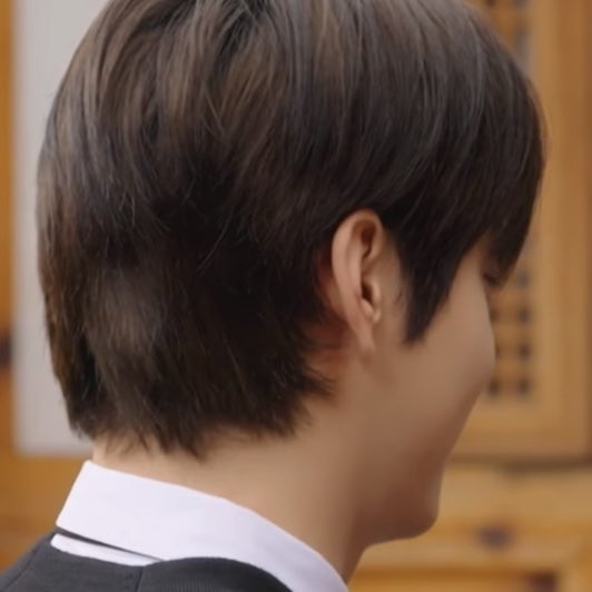 yawnbinie's tweet image. his smile while doing this im ctfu