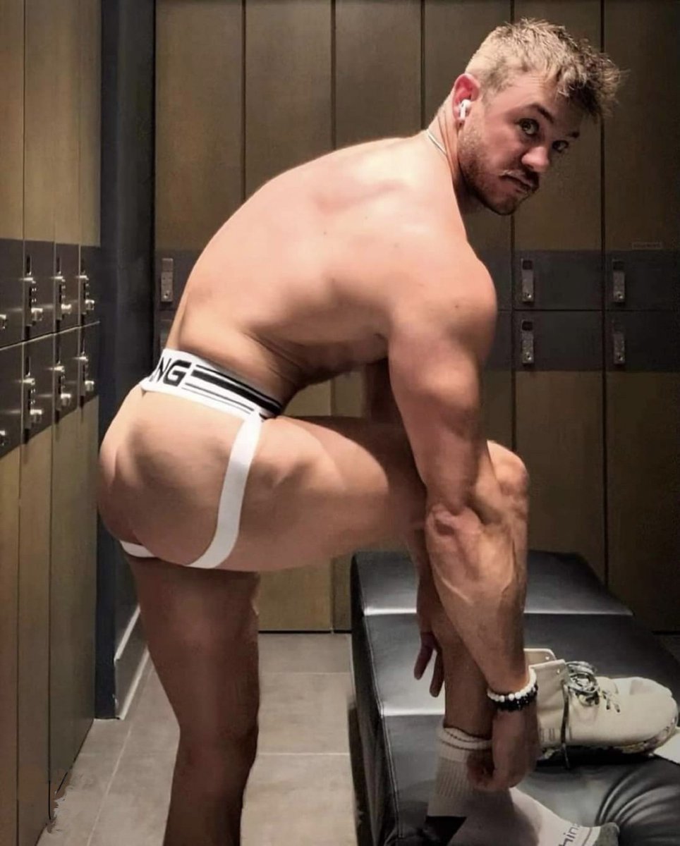 PolyShort's tweet image. 