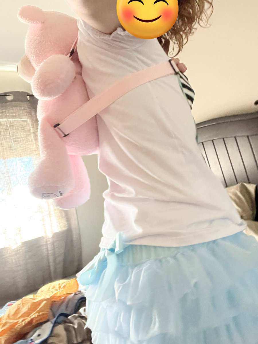 outfit for today :D i picked it out myself!!!