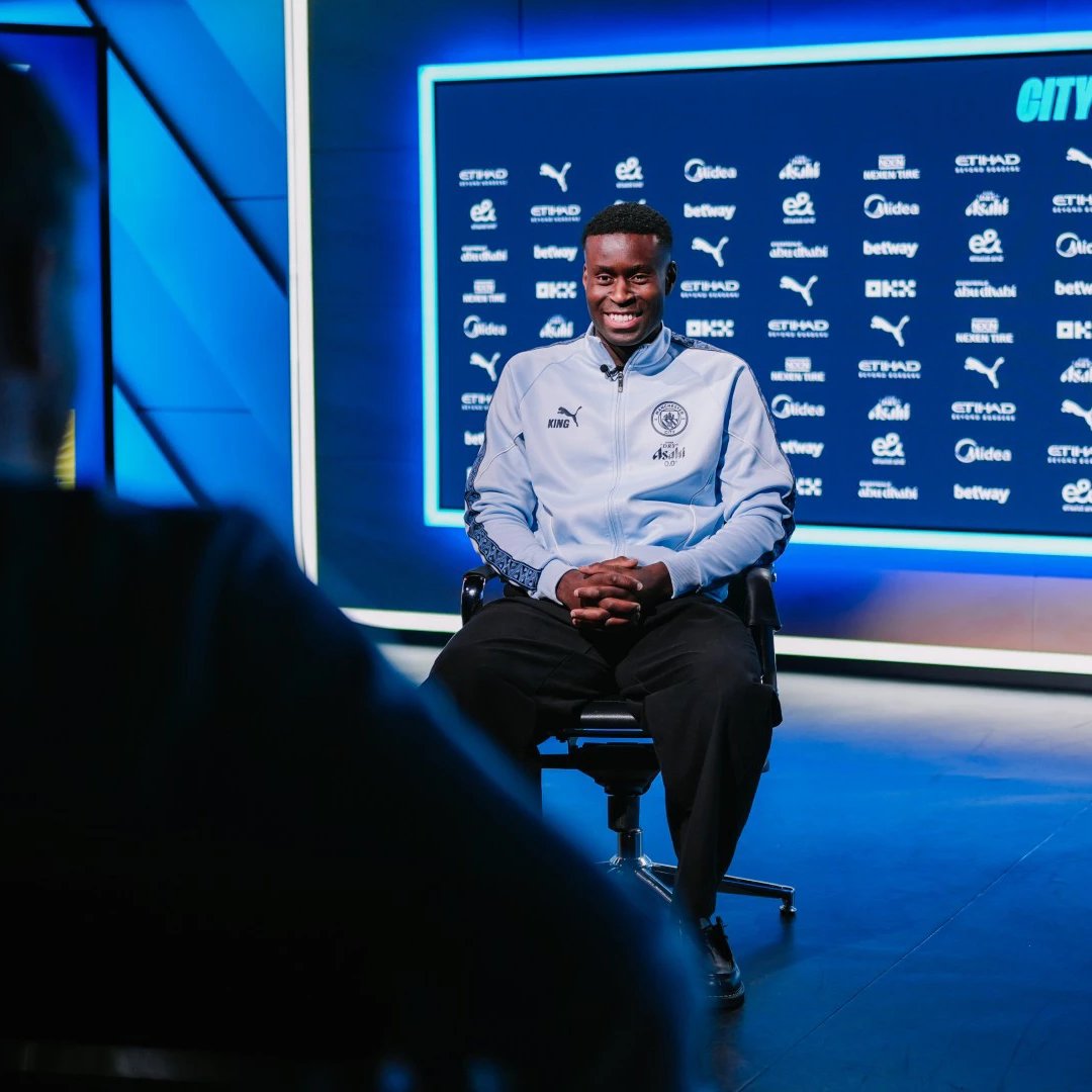 🗣Marc Guehi: "Sekarang gue ada di klub terbaik di Inggris dan jadi bagian dari skuad yang gokil. Seneng bisa ngomong gitu.."

[📝via <a href="/ManCity/">Manchester City</a>]

Agak template sih tapi gapapa.. Welcome Guehi😊😉