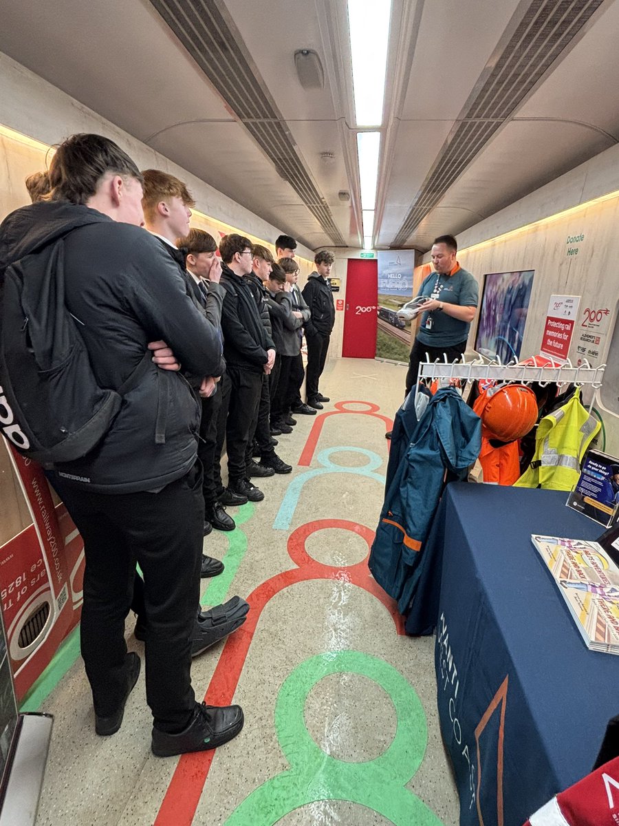 deanerycareers tweet media