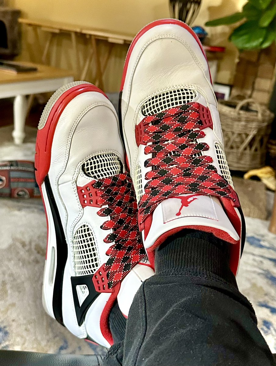 DJKingJam's tweet photo. #KOTD
@ShoeLaceSupply @MrUnloved1s
#Jordans #FireRed4 https://t.co/Lz403zGQkl
